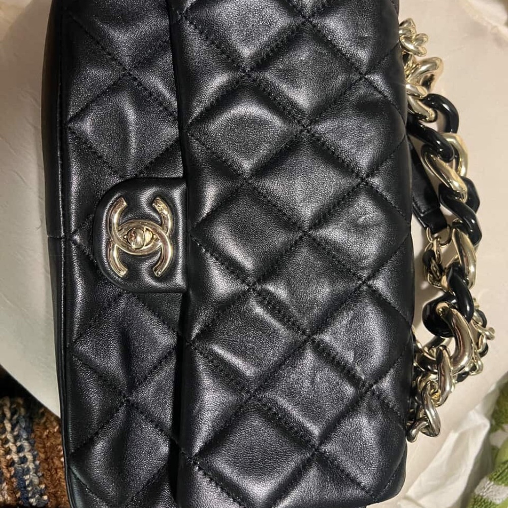 Chanel authentic purse